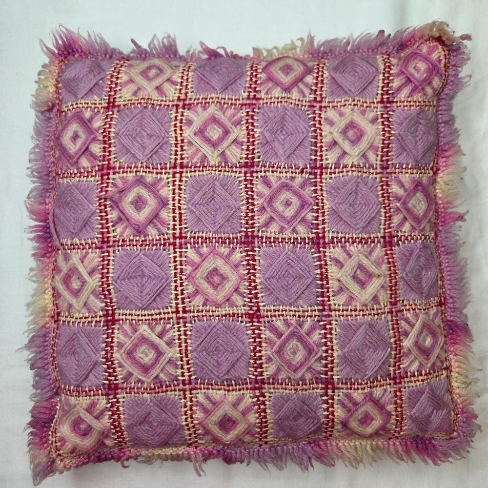 Vtg Handmade Latch Hook Crewel Embroidery Throw Pillow Purple Pink Boho 12x12 **